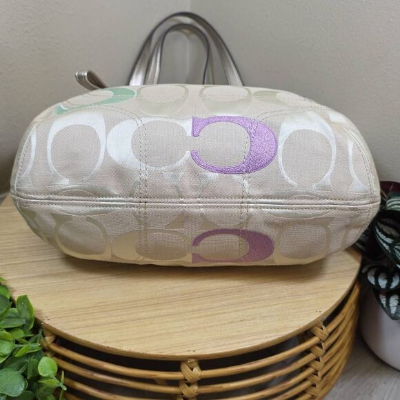 Coach Poppy Shoulder Bag / Tote / Embroidered C - Picture 10 of 14